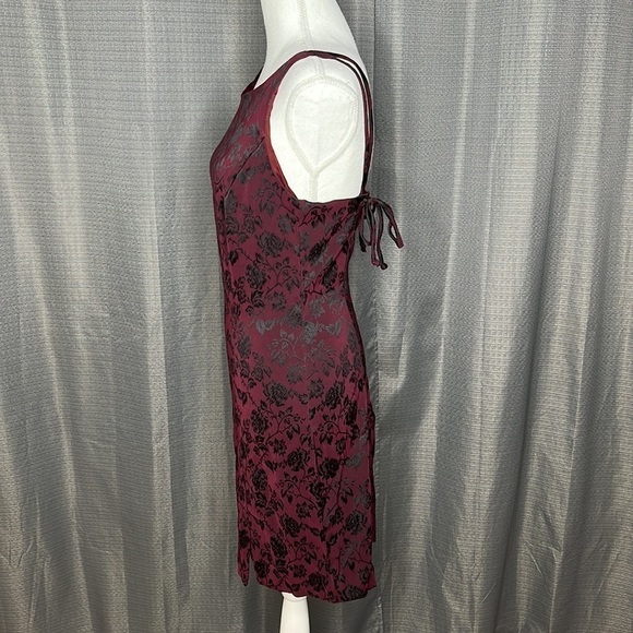 A-LIST BY WRAPPER SIZE 9 PURPLE & BLACK DRESS - Picture 3 of 9